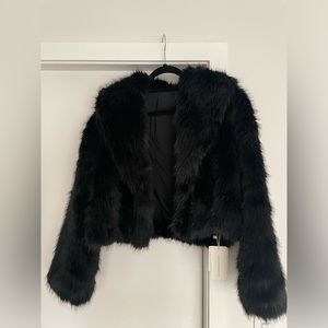 Commense cropped faux fur coat